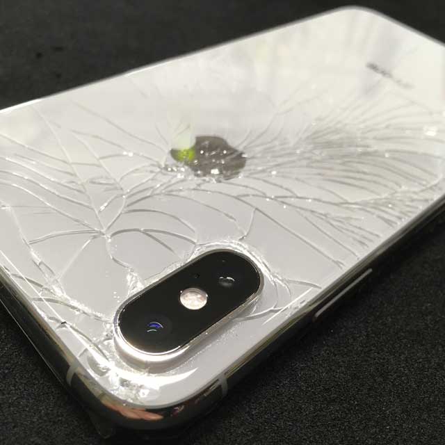 iPhone背面ガラス修理
