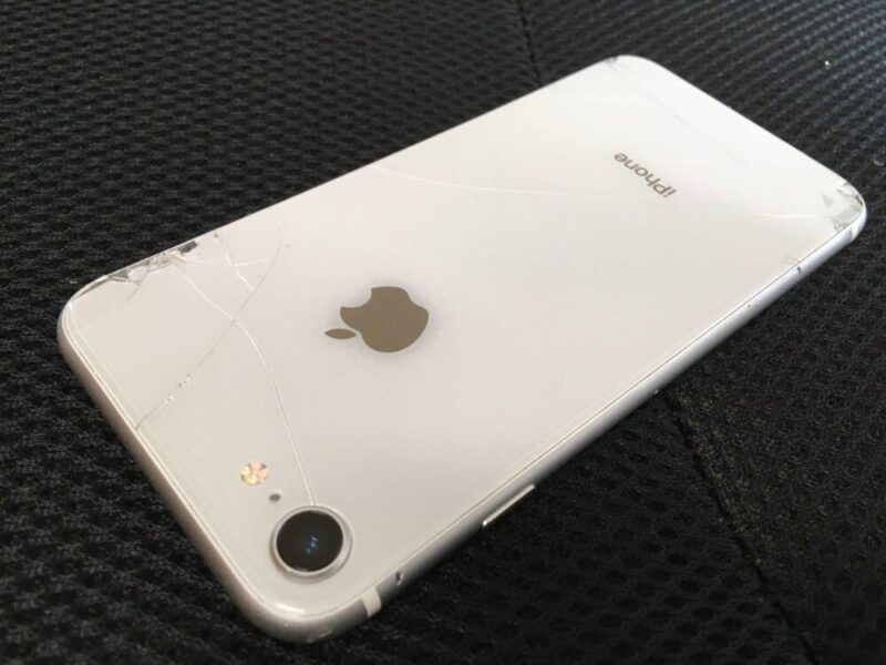 iPhone(アイフォン)背面ガラス修理が安い